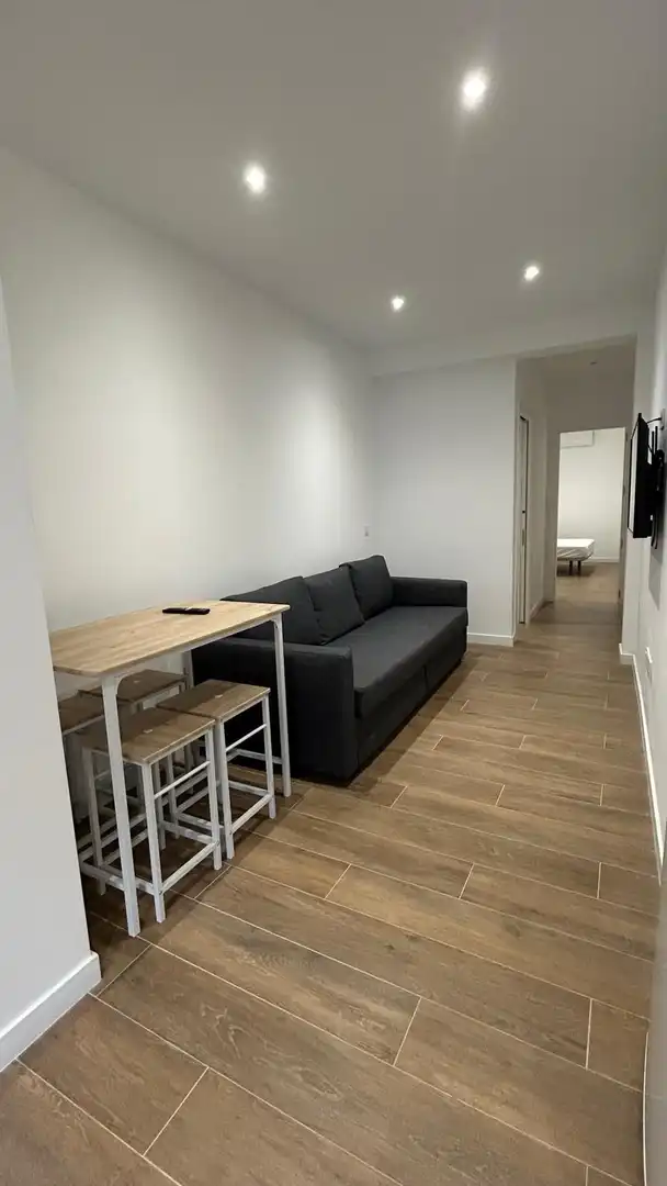 Sala d'estar de Apartament de lloguer en Algeciras amb Aire condicionat i Moblat