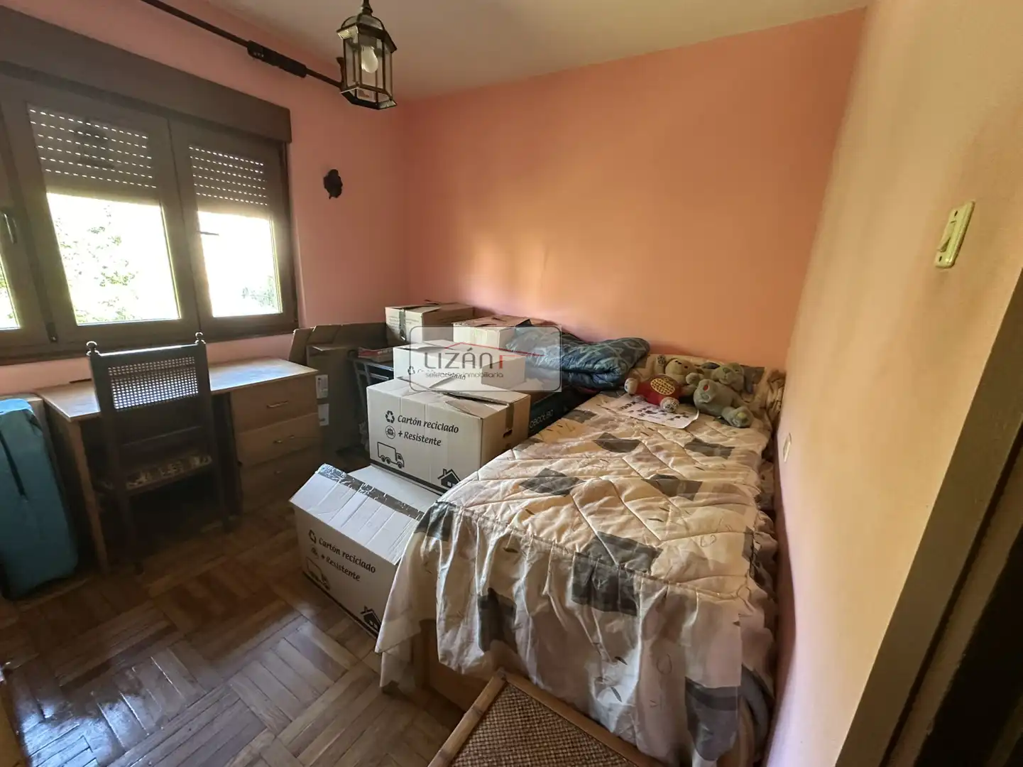 Dormitori de Casa o xalet en venda en Siero amb Calefacció i Parquet