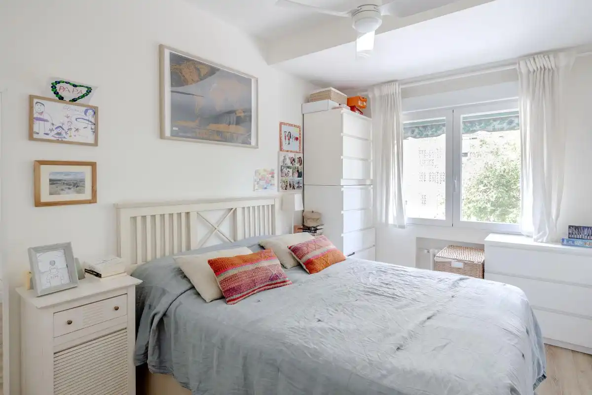 Schlafzimmer von Wohnung zum Verkauf in Madrid mit Klimaanlage, Heizung und Privatgarten