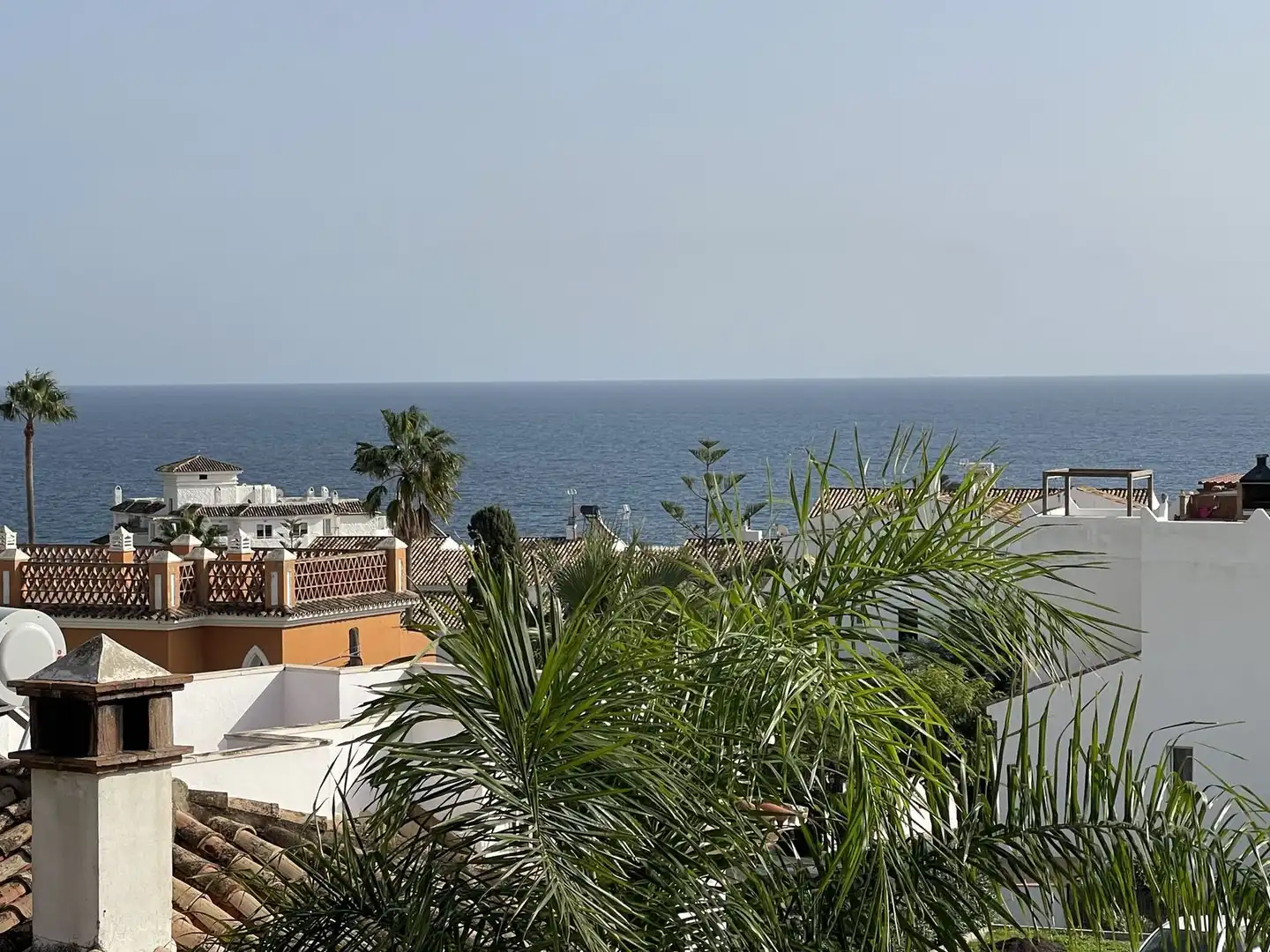 Exterior view of Houses for sale in Estepona  with Air Conditioner, Private garden and Terrace