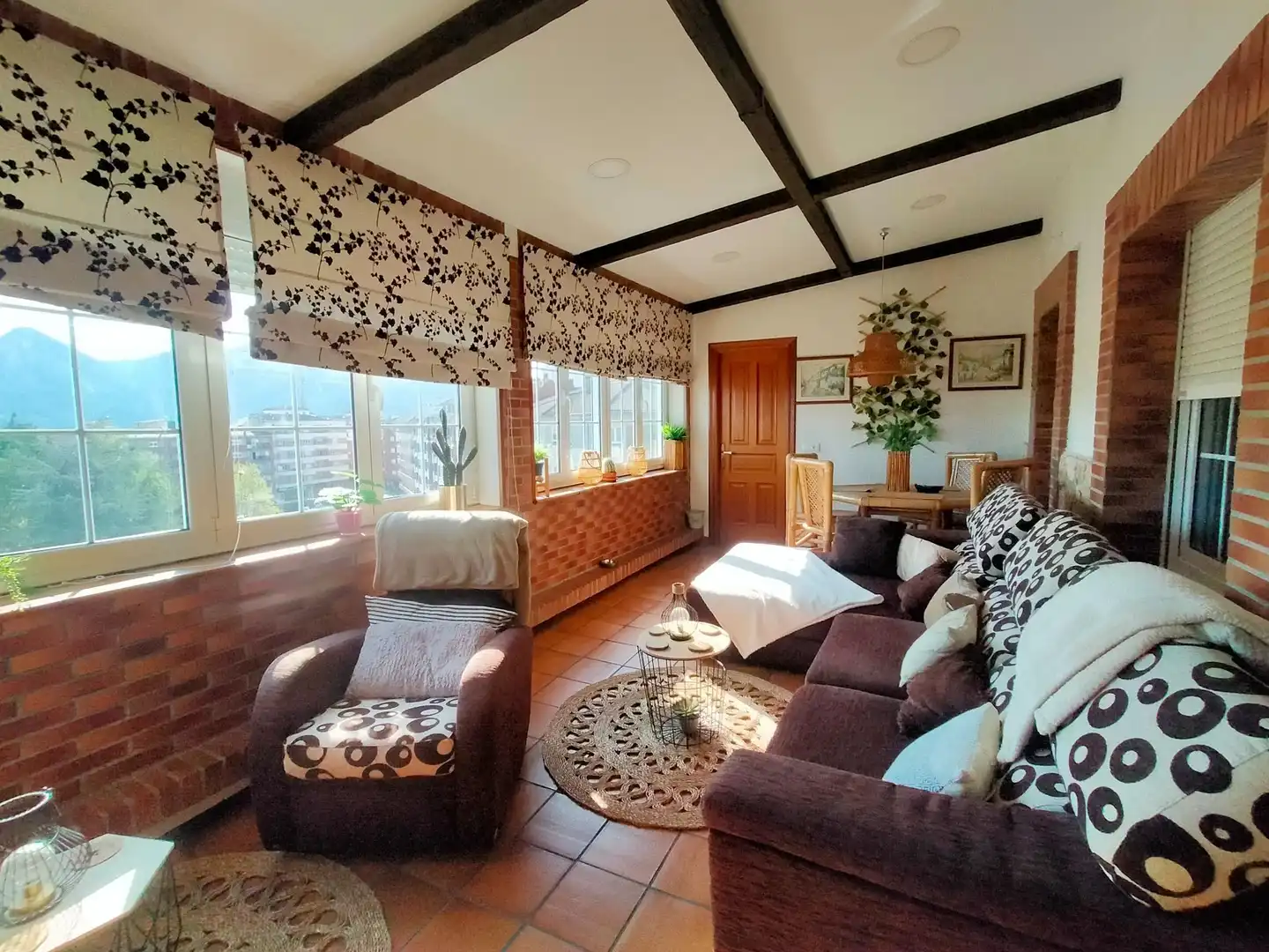 Wohnzimmer von Dachboden zum Verkauf in Pravia mit Heizung, Terrasse und Möbliert