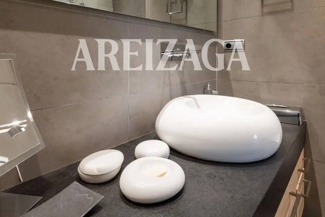 Piso con terraza en venta en Calle Zubieta, imagen 37