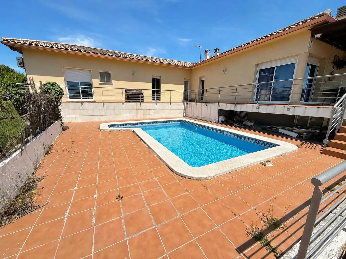 Piscina de Casa o xalet en venda en Calafell amb Aire condicionat, Calefacció i Jardí privat