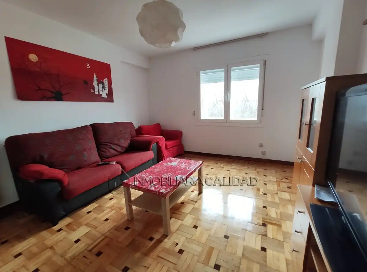 Living room of Flat for rent in Burgos  with Heating, Terrace and Storage room