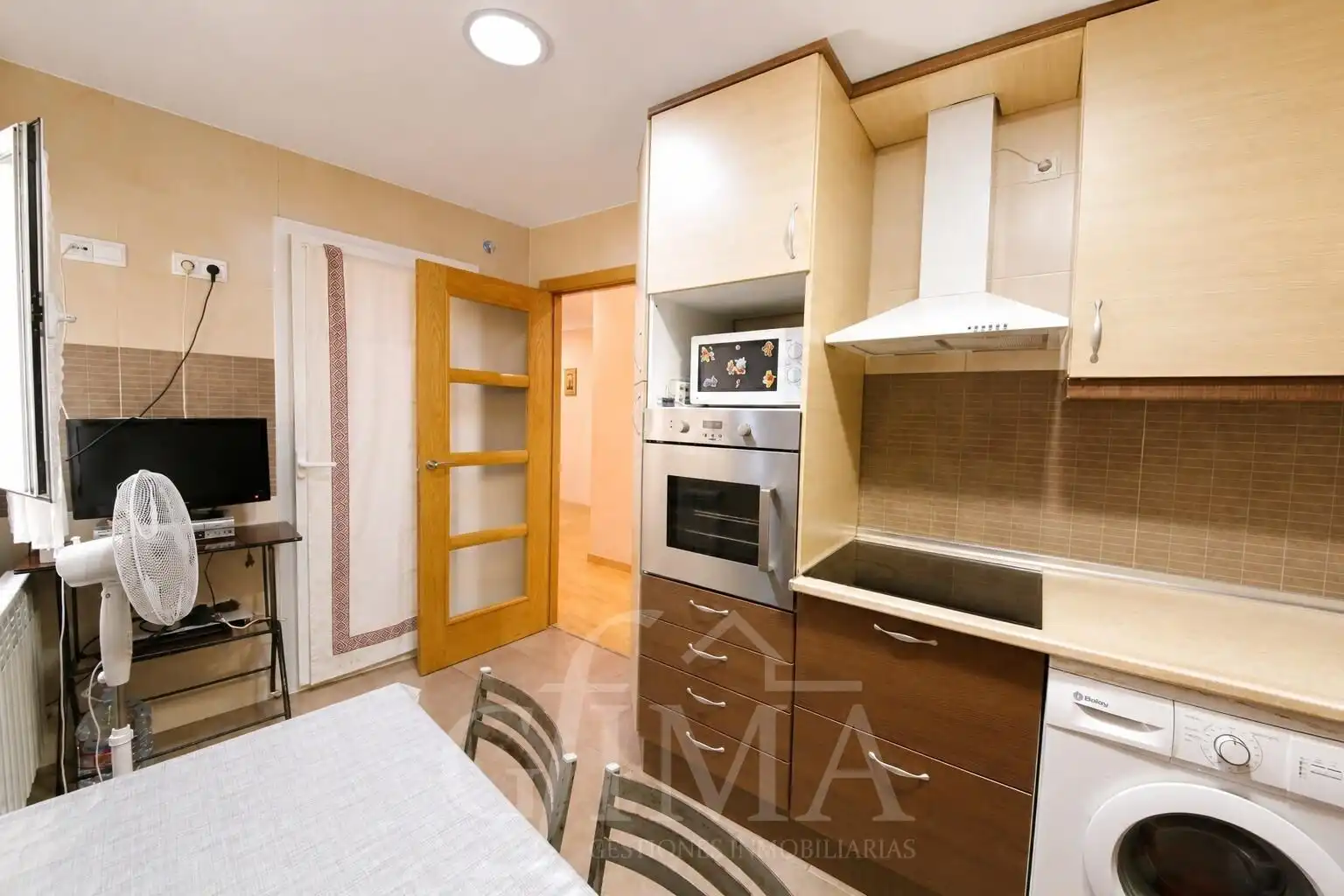 Cocina de Piso en venta en Tomelloso con Calefacción y Amueblado
