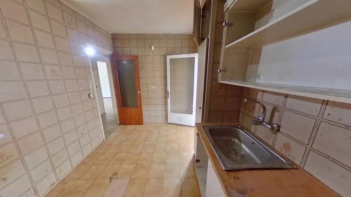Cuina de Apartament en venda en Girona amb Balcó