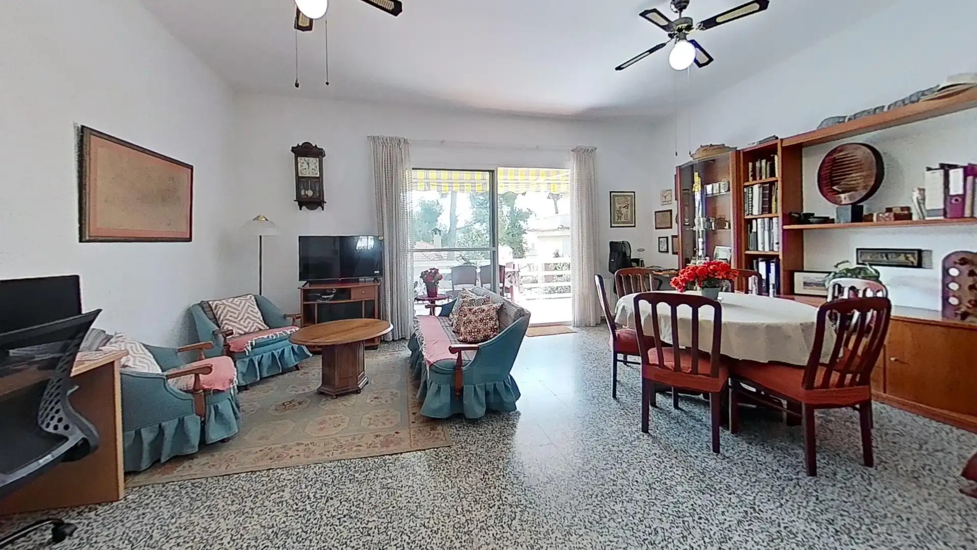Sala d'estar de Casa o xalet en venda en Cunit amb Aire condicionat, Calefacció i Terrassa