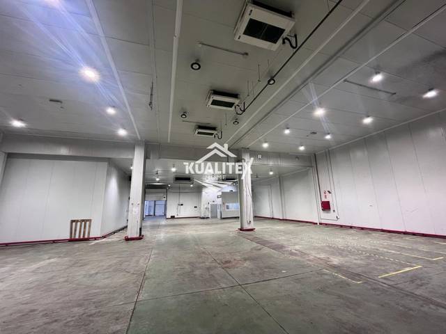 Nave industrial en Alquiler en  Ortega y Gasset  en Campanillas