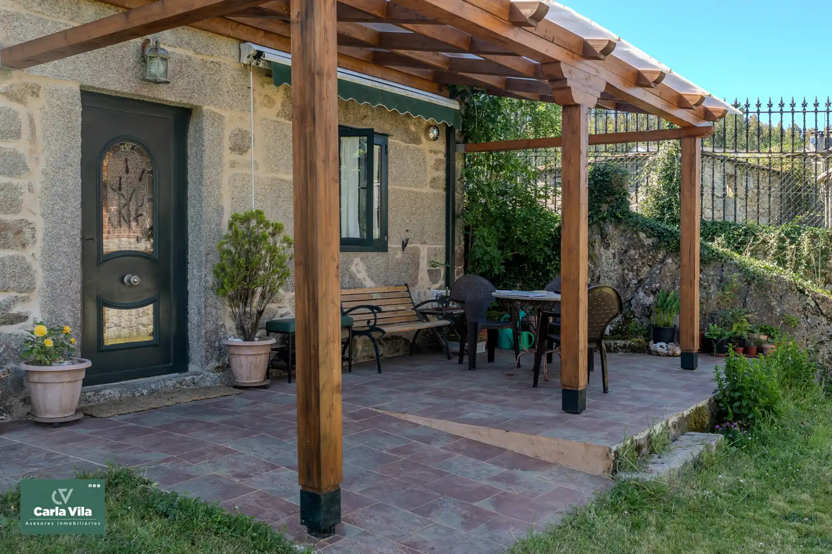 Terrace of Country homes for sale in Guitiriz  with Heating, Private garden and Parquet flooring