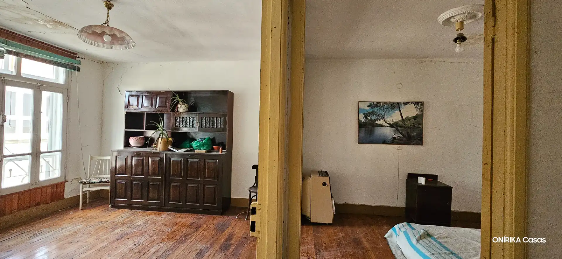 Sala de estar de Edificio en venta en Chantada