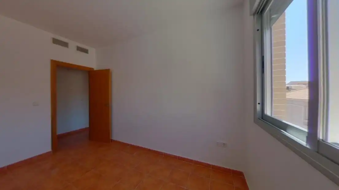 Piso con ascensor en venta en Calle POLO MEDINA, imagen 6