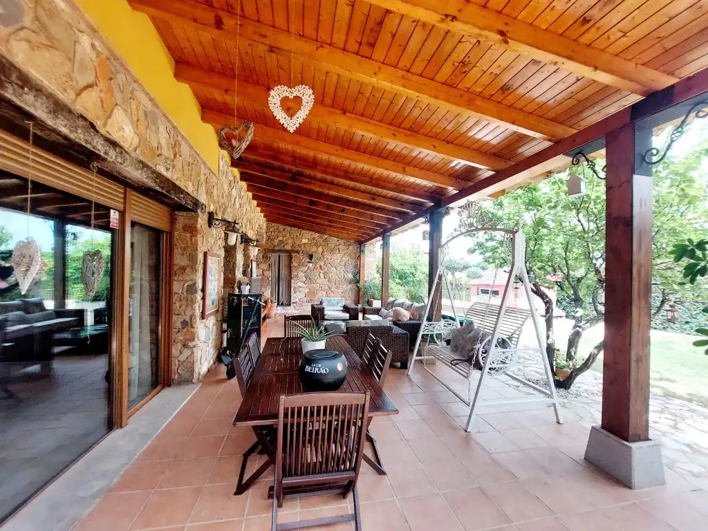 Terrassa de Casa o xalet en venda en Badajoz