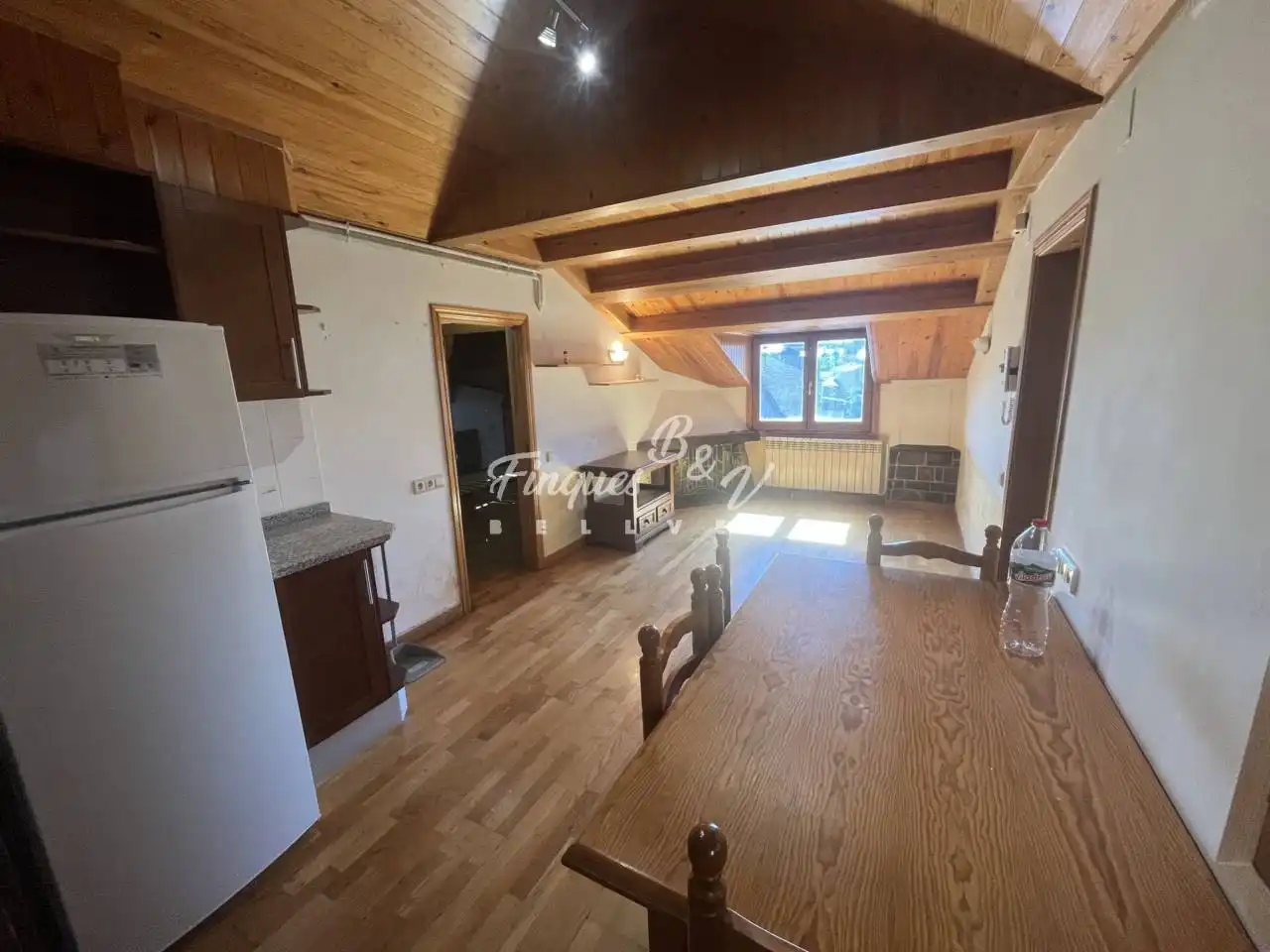 Cuina de Àtic en venda en Bellver de Cerdanya amb Calefacció, Parquet i Moblat