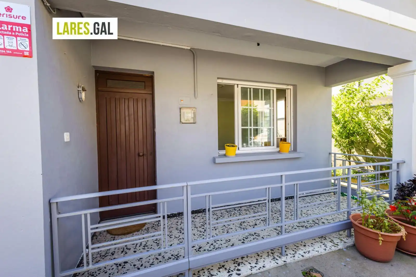 Terrassa de Casa o xalet en venda en Cangas  amb Moblat