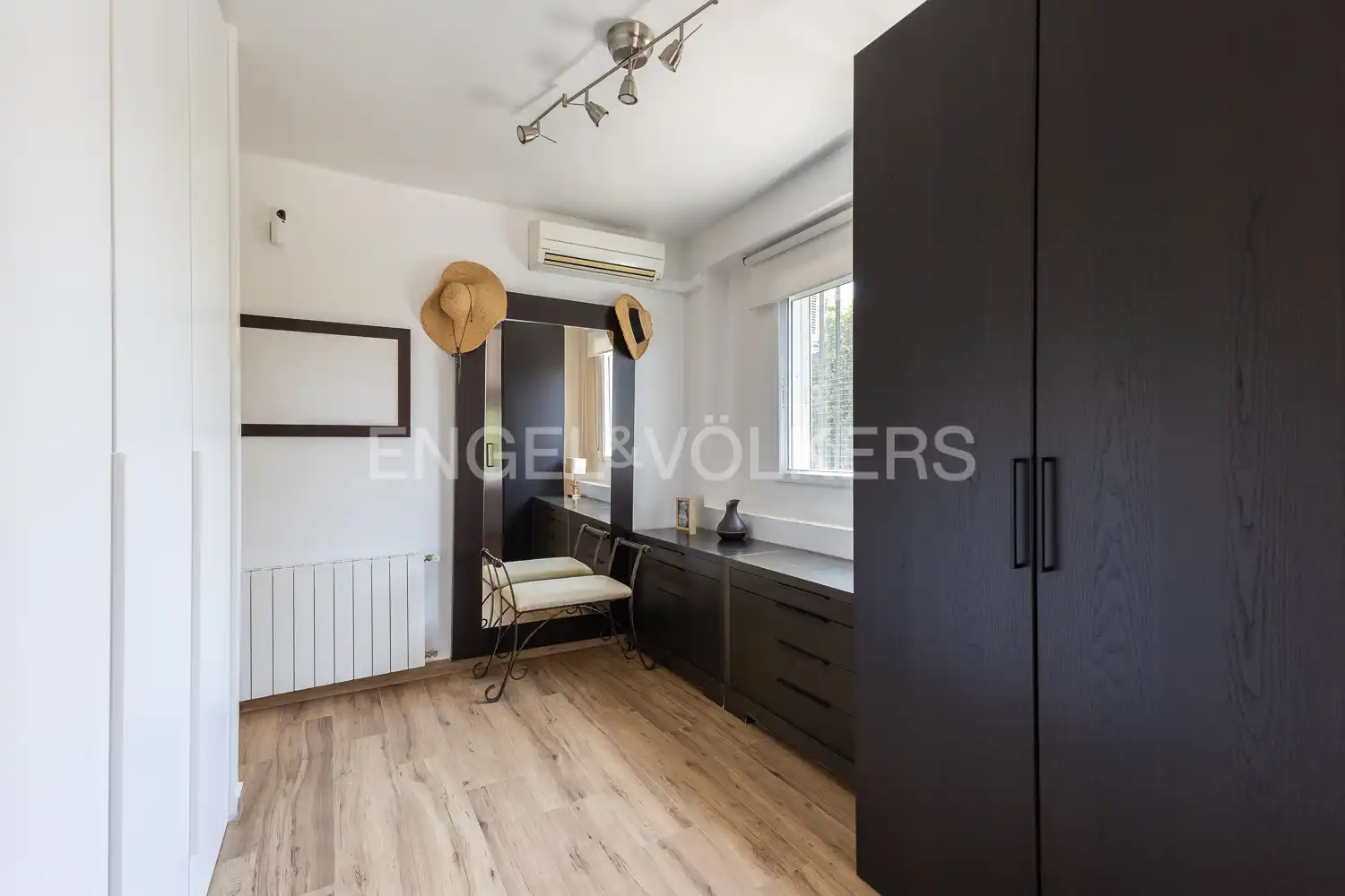 Dormitori de Casa o xalet en venda en Torrent amb Calefacció, Jardí privat i Terrassa