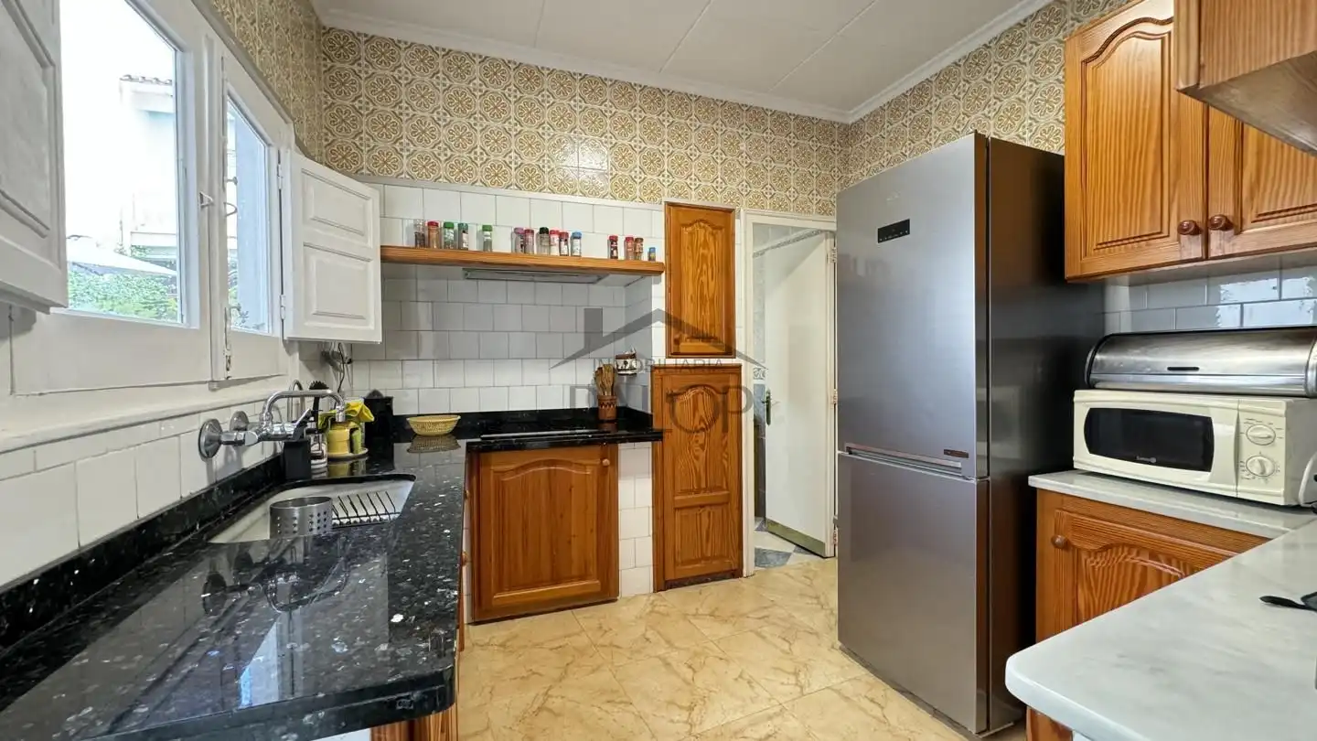Kitchen of Houses for sale in La Pobla Llarga  with Private garden, Terrace and Storage room