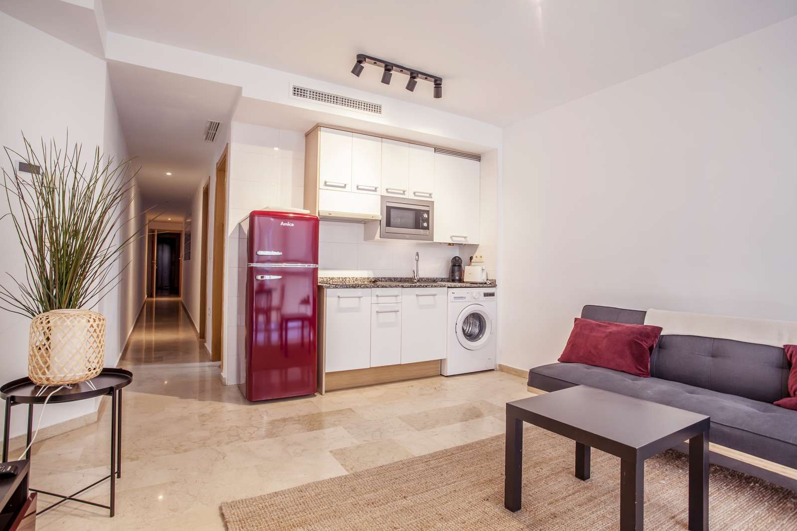 Kitchen of Study to share in  Valencia Capital  with Air Conditioner and Terrace