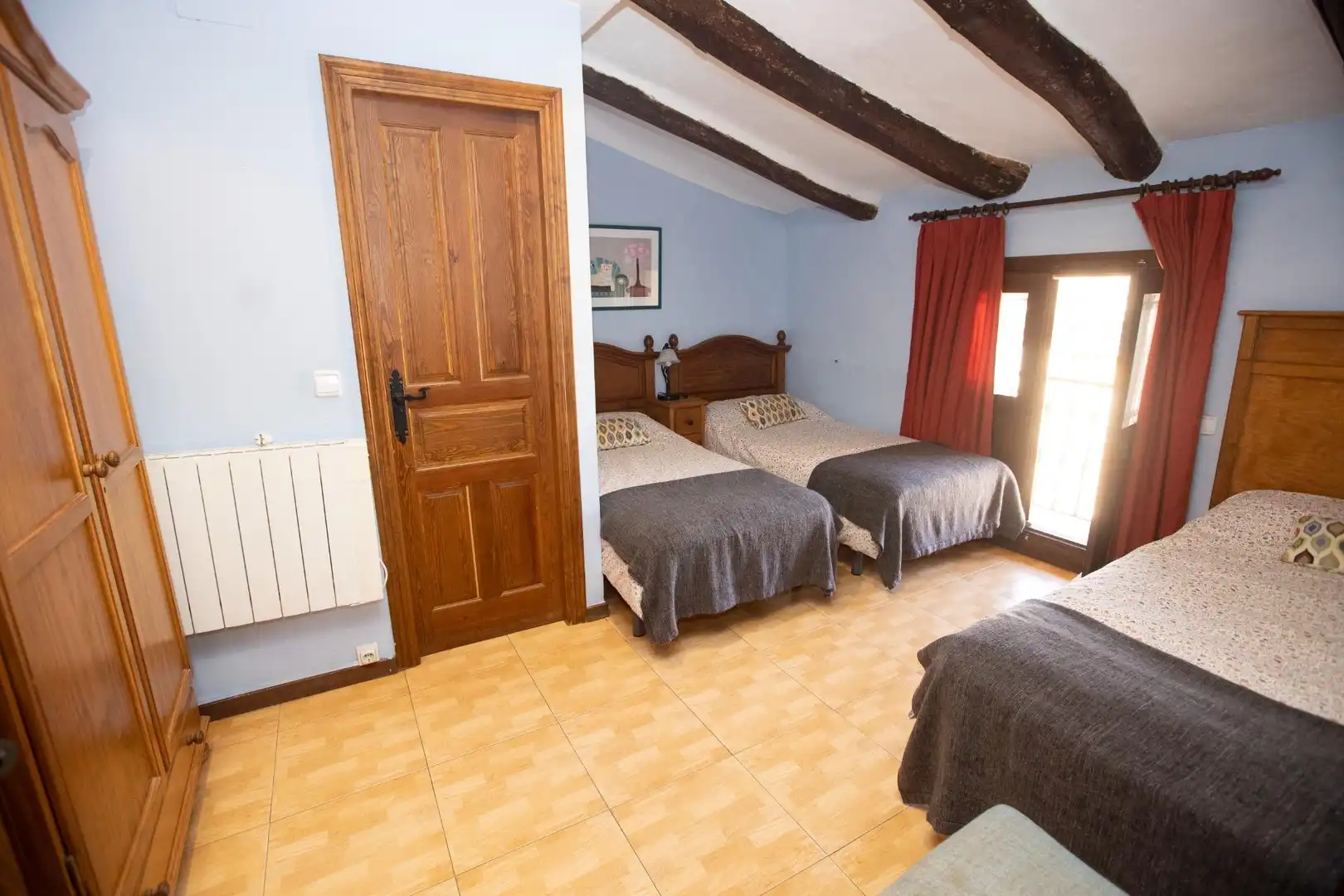 Schlafzimmer von Gebäude zum Verkauf in Siétamo