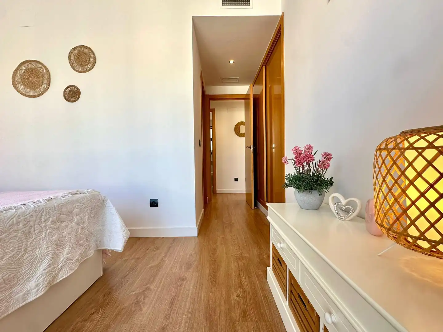 Piso en venta en Almería con Aire acondicionado, Terraza y Trastero