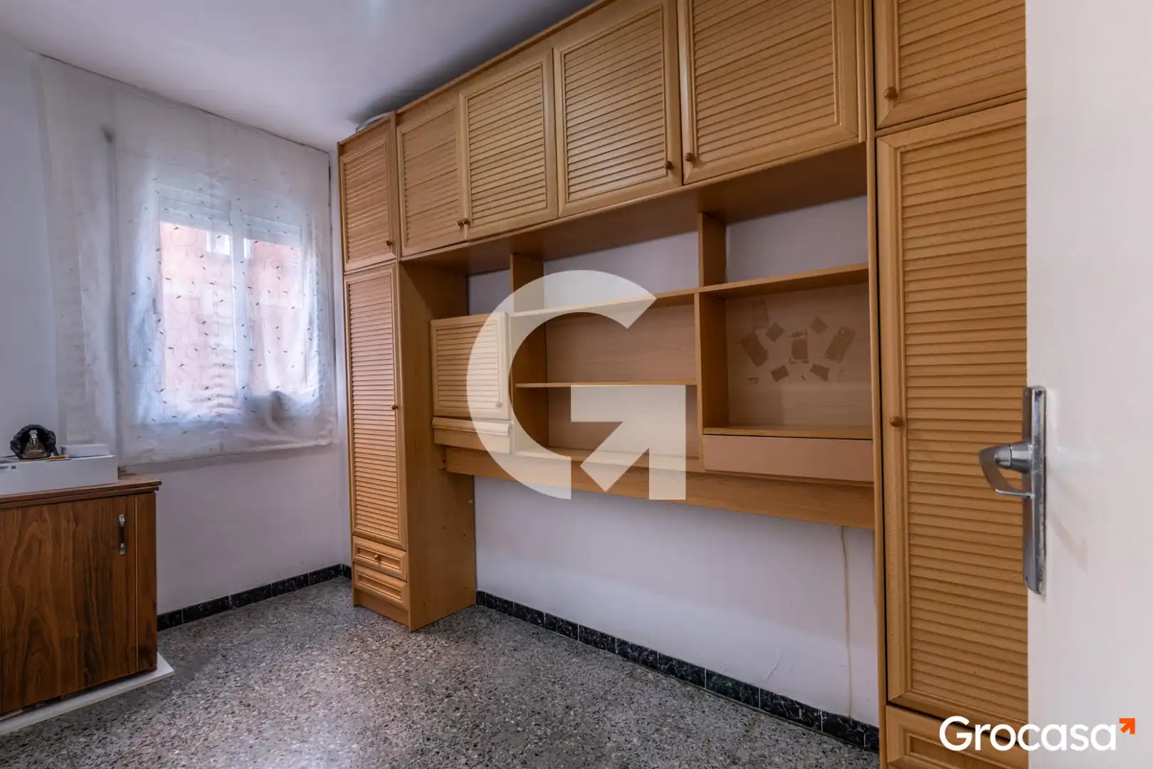 Cuina de Pis en venda en Sant Feliu de Llobregat amb Forn, Rentadora i TV