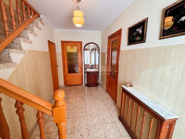 Casa adosada en Venta en Sobradiel