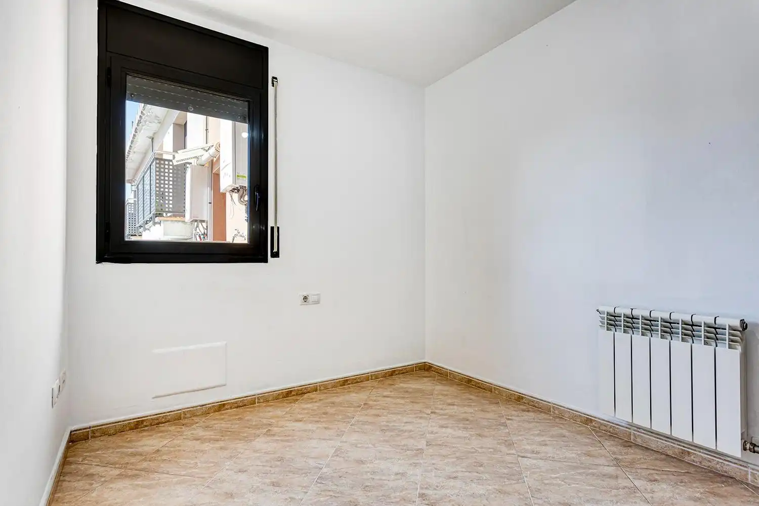 Schlafzimmer von Wohnung zum Verkauf in Vilanova del Camí mit Heizung, Terrasse und Balkon