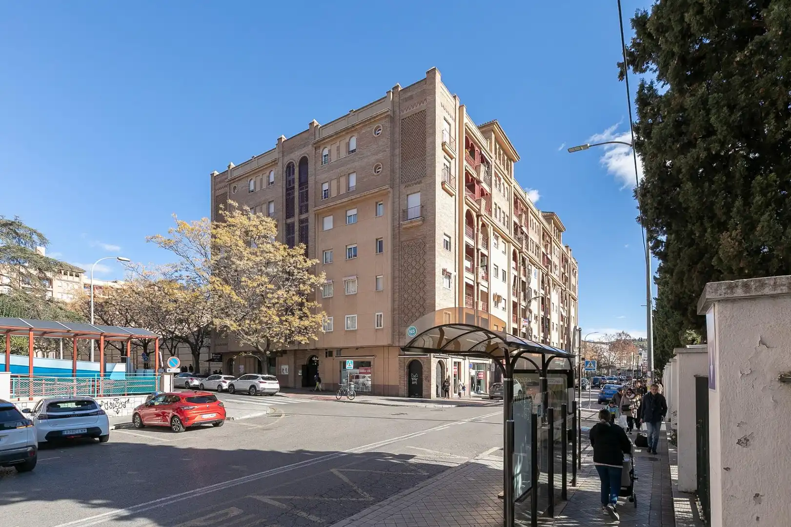 Vista exterior de Piso en venta en Granada con Aire acondicionado, Calefacción y Terraza