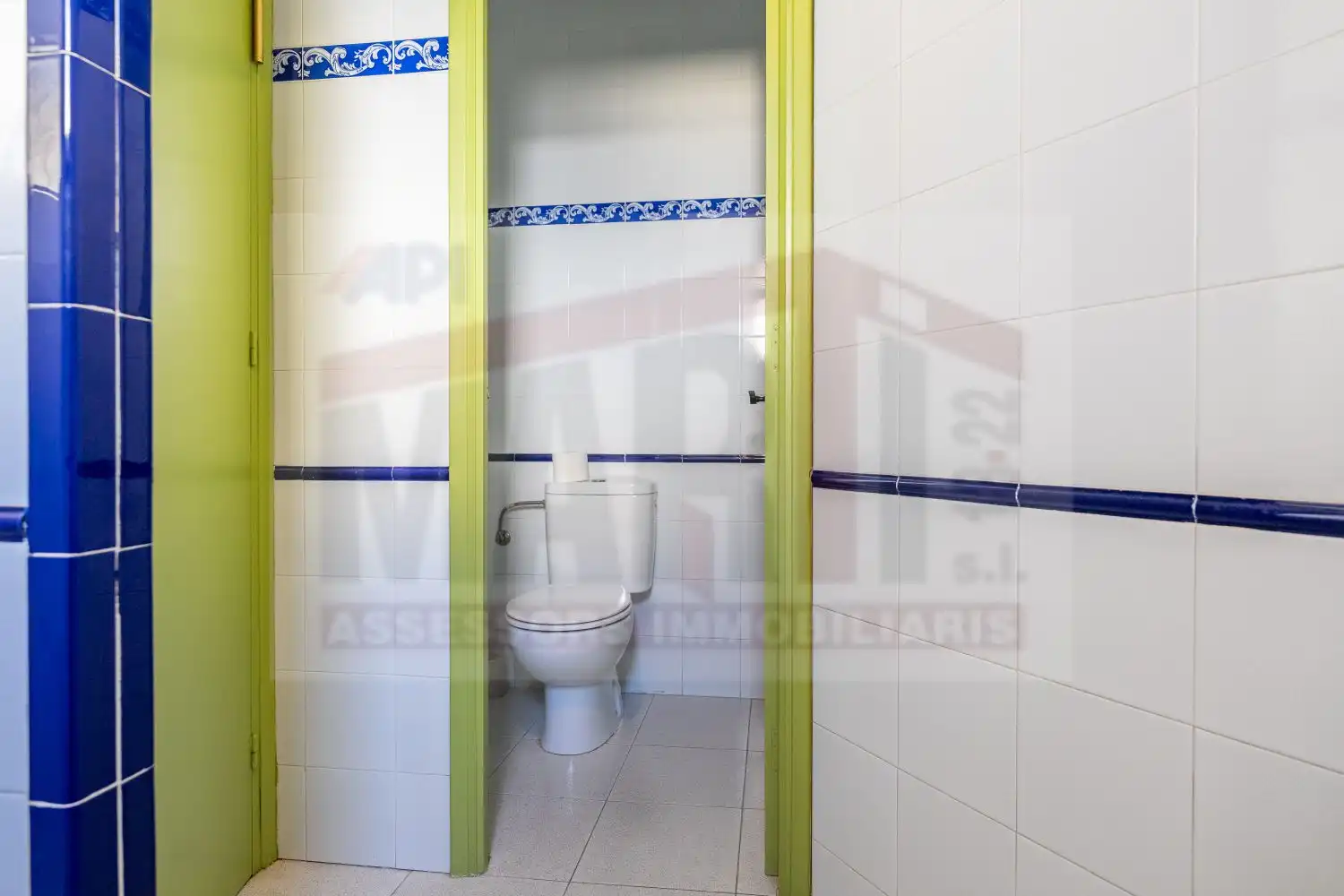Bany de Edifici en venda en Móra la Nova