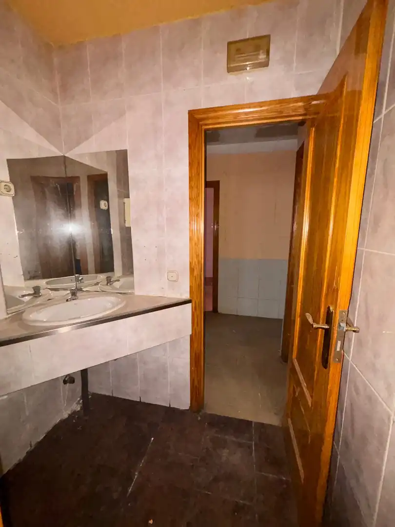 Local comercial en alquiler en Polán, imagen 8