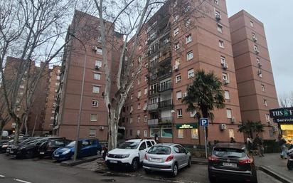 Exterior view of Flat for sale in  Madrid Capital  with Heating and Balcony