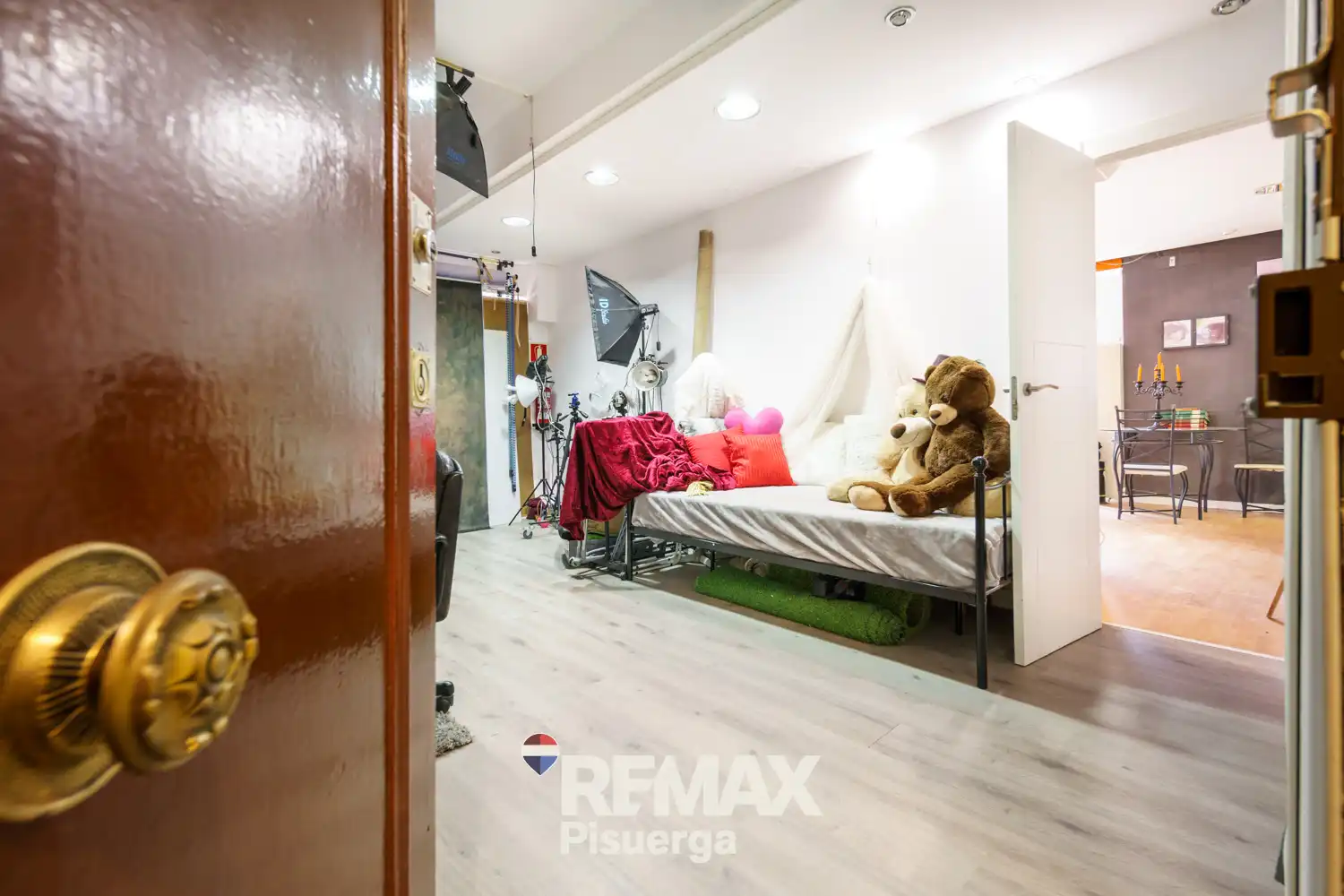 Ground floor for sale in Valladolid  with Storage room