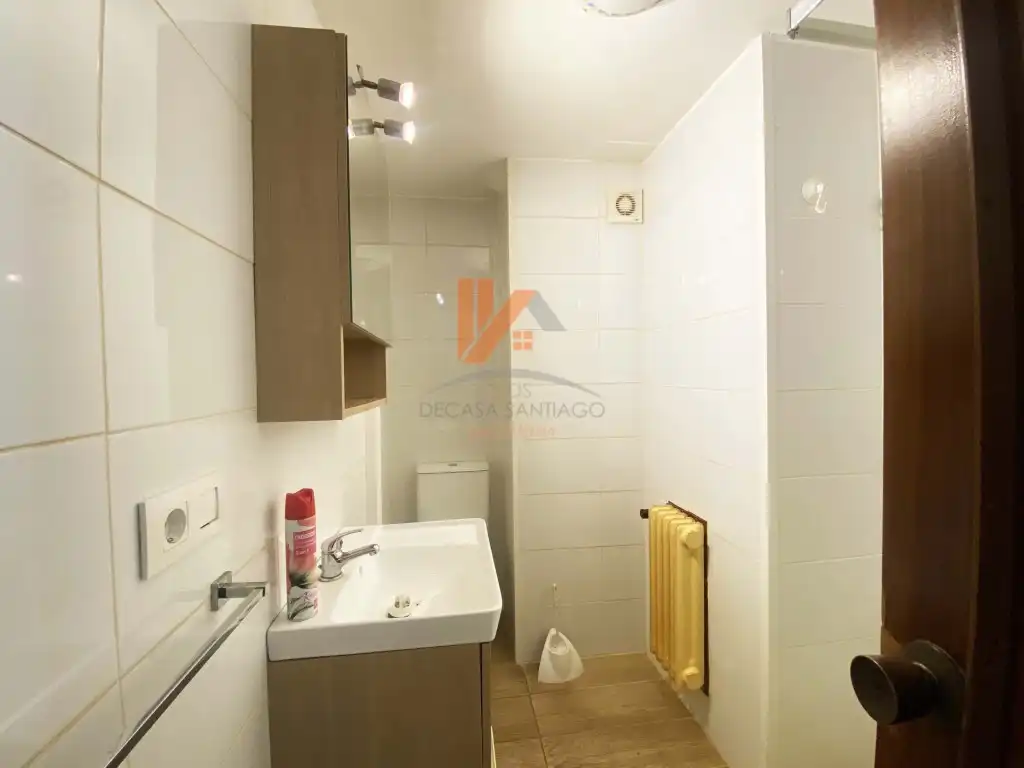 Baño de Apartamento en venta en Santiago de Compostela 