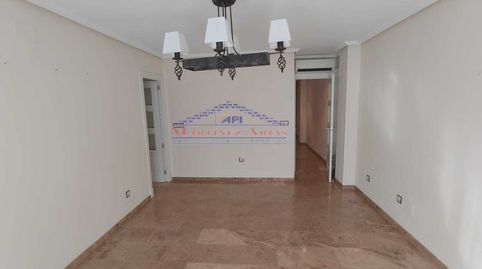 Foto 3 de Piso en venta en San Bartolomé - Millán de Priego, Jaén Capital