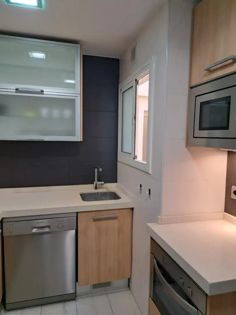 Cocina de Piso en venta en Barcelona con Aire acondicionado, Calefacción y Horno