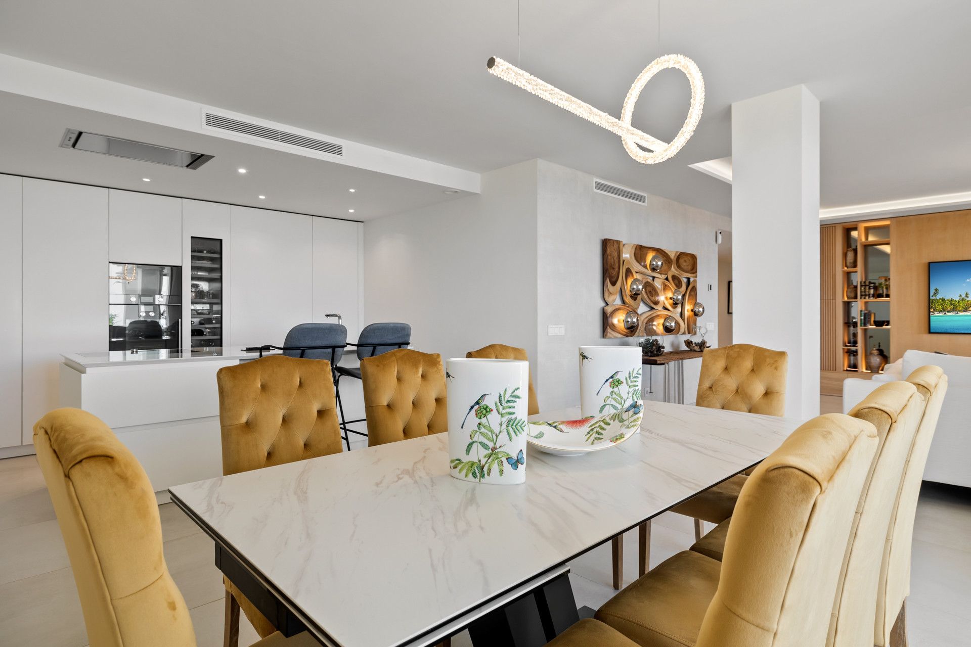 Dining room of Apartment for sale in Marbella  with Air Conditioner, Heating and Terrace