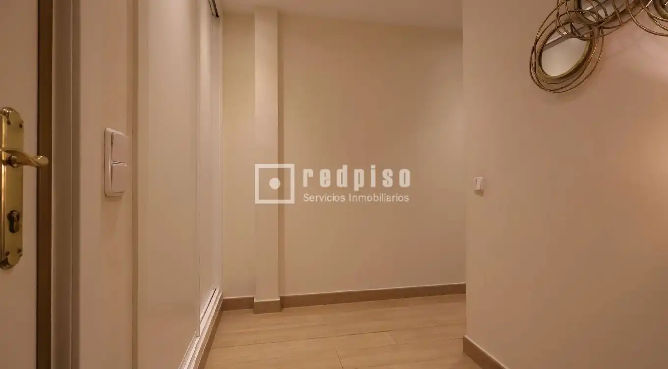 Habitación de Piso de alquiler en Madrid con Aire acondicionado y Calefacción