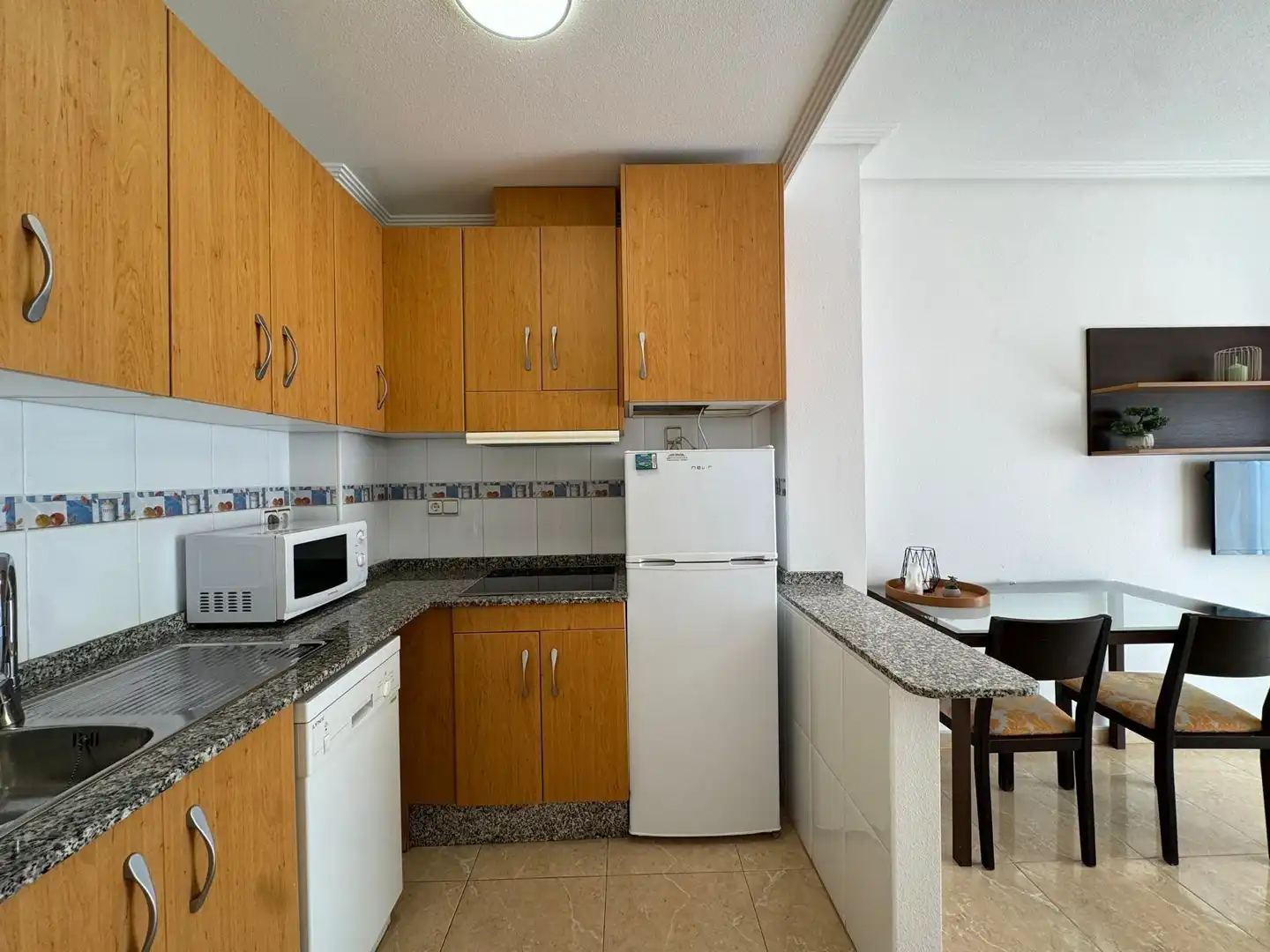 Cocina de Estudio en venta en Torrevieja con Aire acondicionado, Terraza y Amueblado