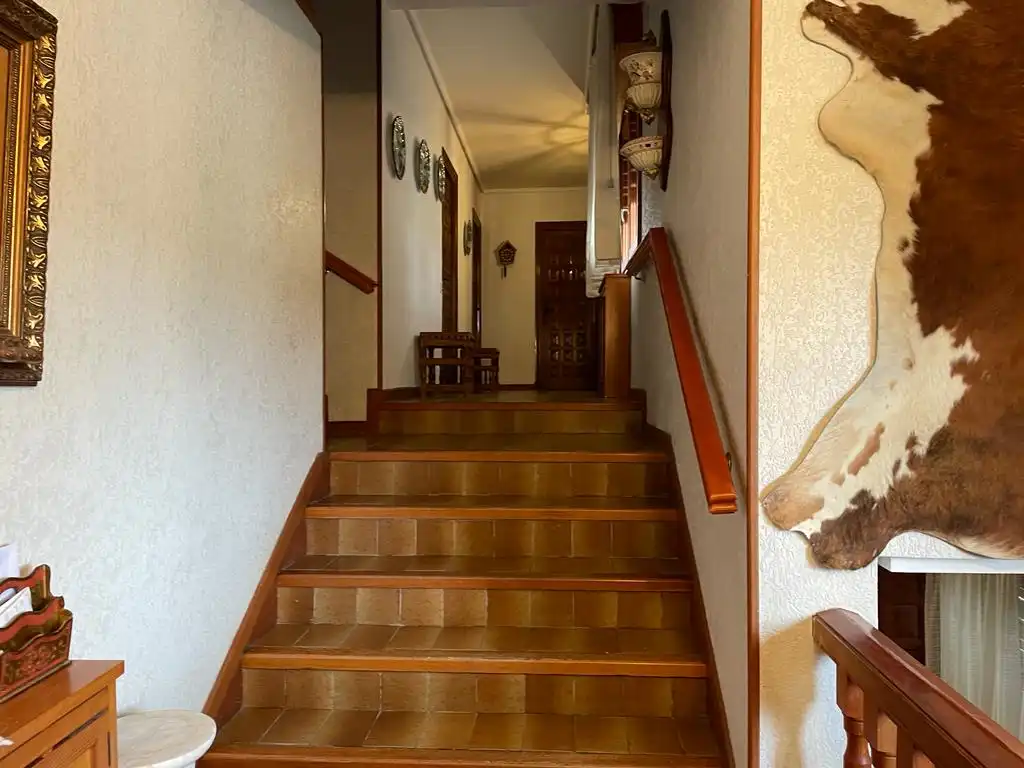 Casa o xalet en venda en Castañares de Rioja amb Calefacció, Jardí privat i Parquet