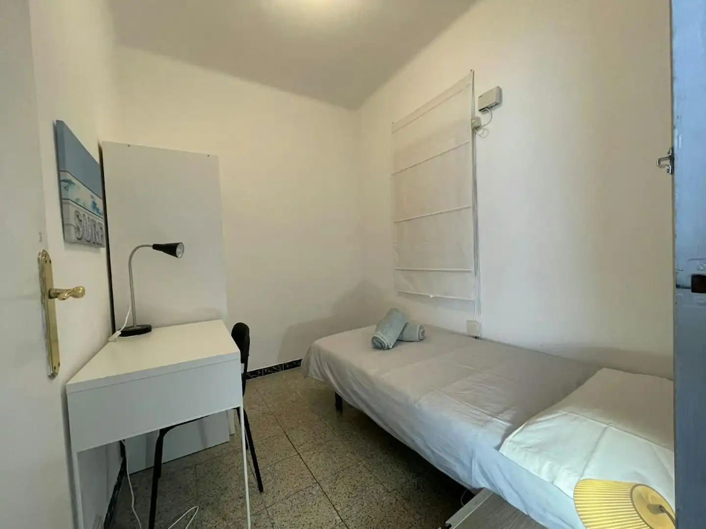 Dormitori de Pis per a compartir en  Barcelona Capital amb Calefacció, Moblat i Rentadora