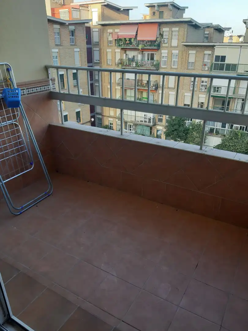 Balcony of Flat for rent in Algeciras  with Air Conditioner and Furnished