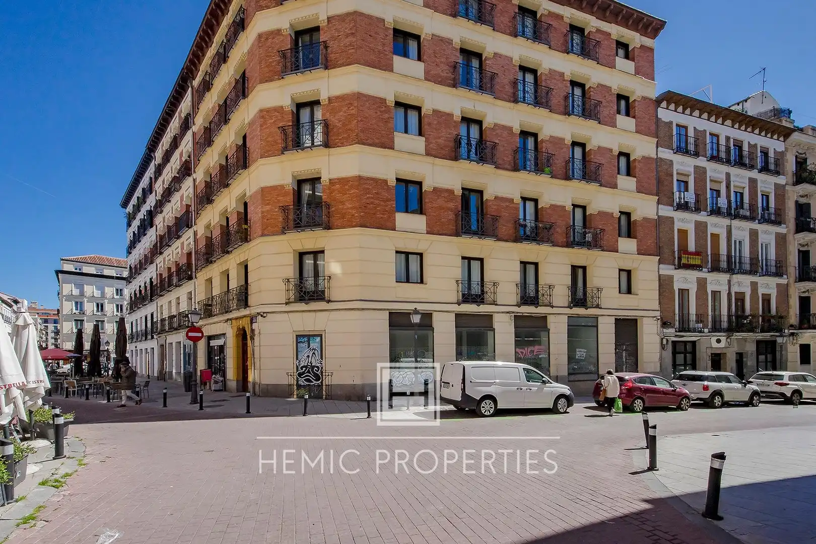 Vista exterior de Piso en venta en Madrid con Trastero y Balcón