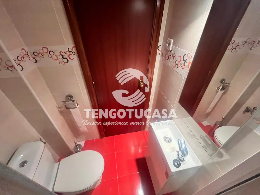 Baño de Piso en venta en Madrid con Terraza, Amueblado y Horno