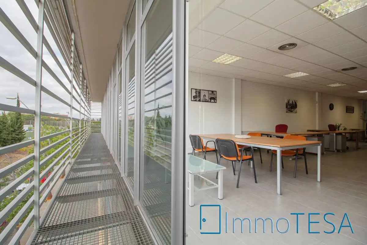 Oficina en venta en Barberà del Vallès con Aire acondicionado