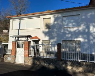 Exterior view of Country house for sale in Poyales del Hoyo