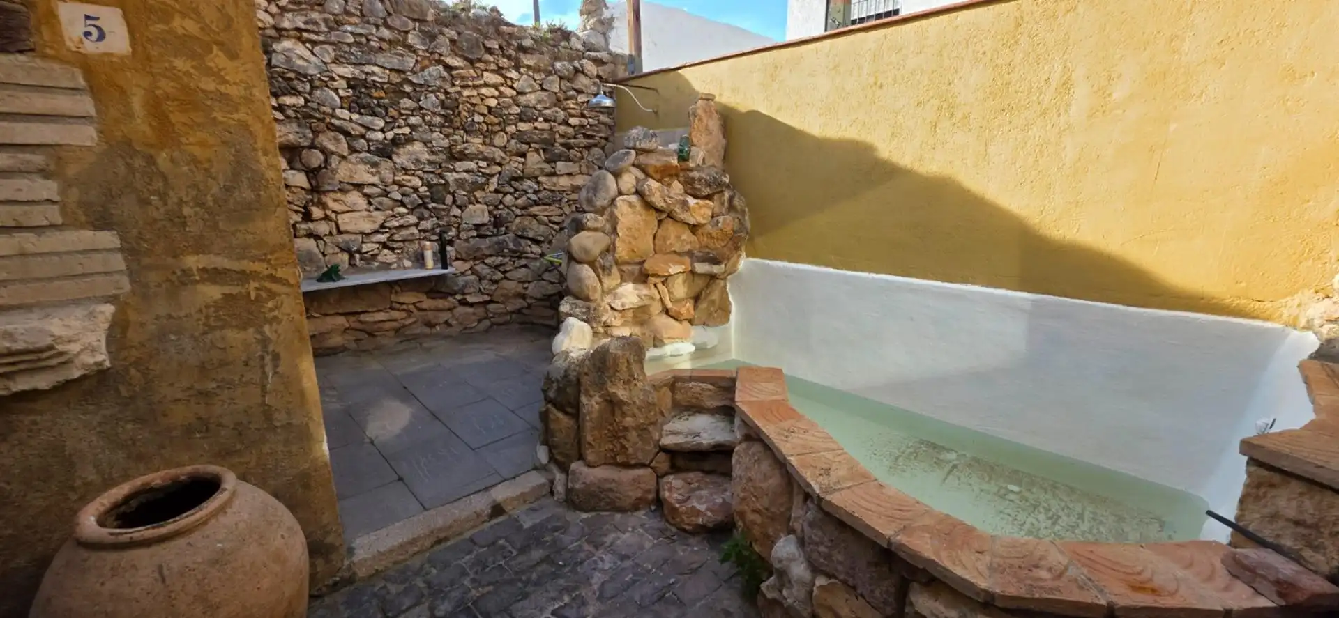 Jardí de Casa o xalet en venda en La Riera de Gaià amb Calefacció i Traster