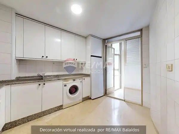 Piso con ascensor en venta en Rúa de Sanjurjo Badía, imagen 13
