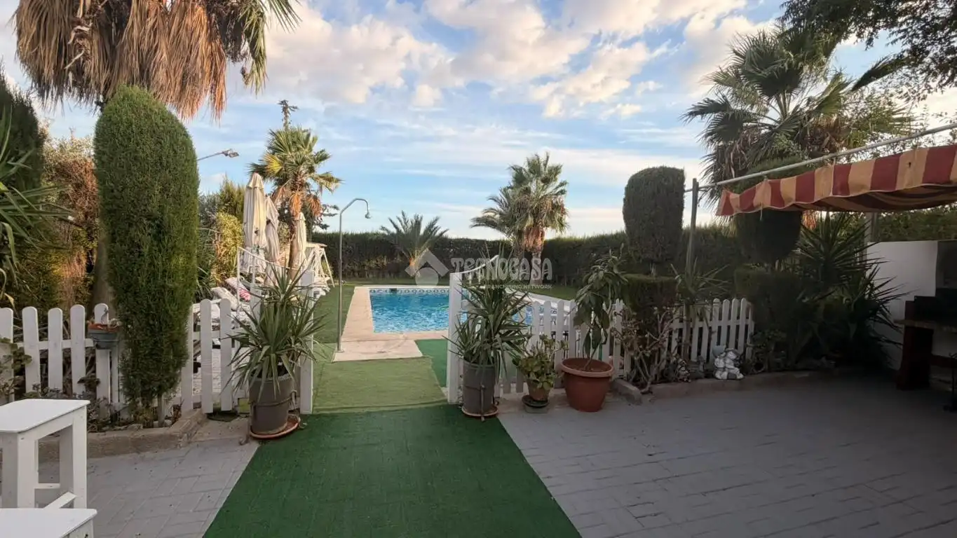 Jardí de Finca rústica en venda en La Lantejuela , Sevilla