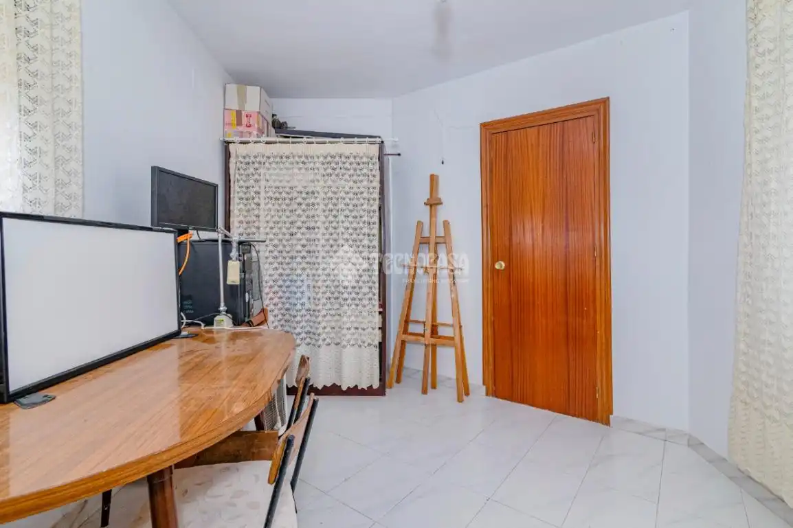 Dormitori de Casa adosada en venda en Loja amb Aire condicionat i Terrassa