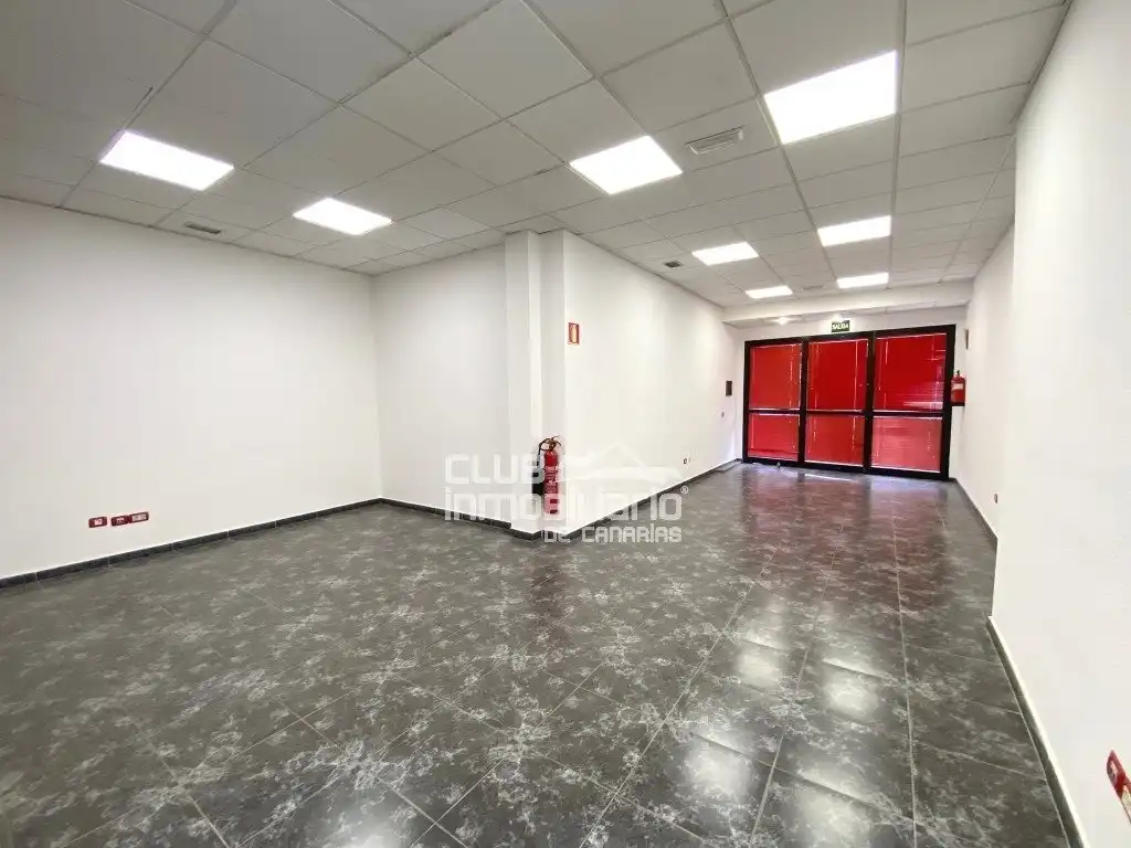 Commercial properties for rent in Santa Cruz de Tenerife  with Air Conditioner