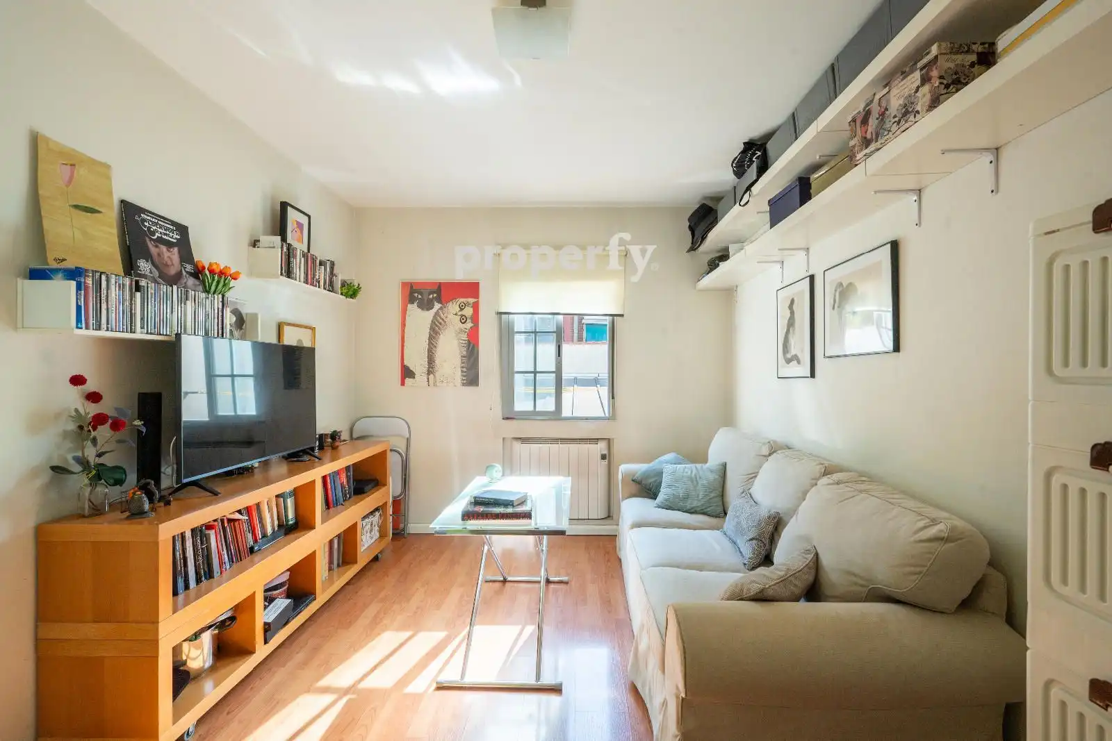Living room of Flat for sale in Madrid  with Heating, Parquet flooring and Furnished
